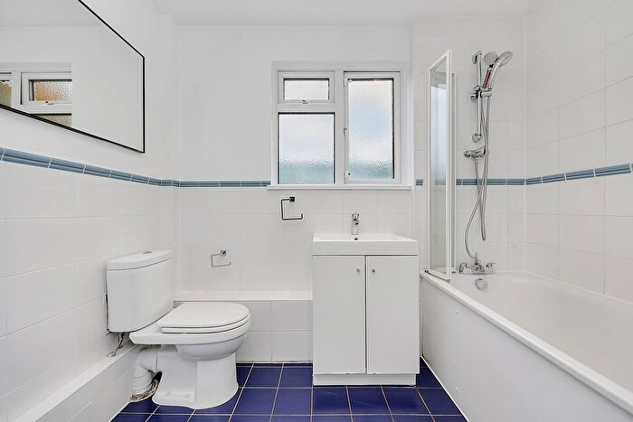4 Bedroom Terraced House To Rent In Strickland Row, Earlsfield, SW18