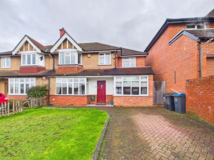 5 Bedroom Semi Detached House For Sale In Farley Road, South Croydon, CR2