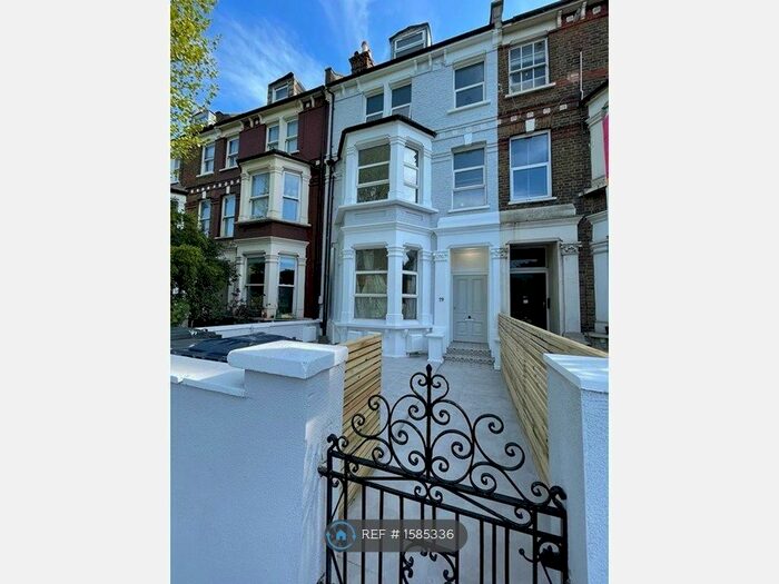 2 Bedroom Flat To Rent In The Vale, London, W3