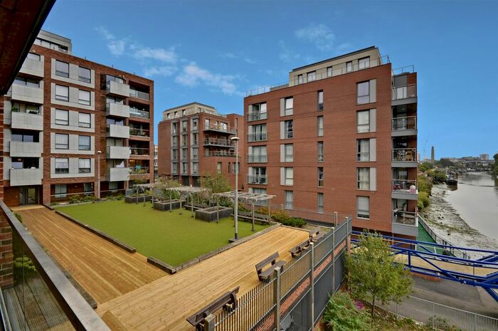 1 Bedroom Flat To Rent In Malthouse Court, High Street, Brentford, TW8