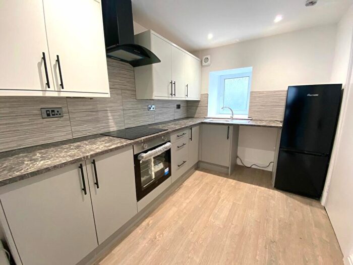 1 Bedroom Flat To Rent In Clarence Street, Pontypool, NP4