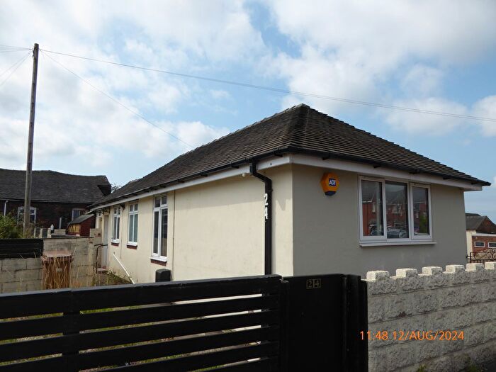2 Bedroom Bungalow To Rent In Park Street, Fenton, Stoke-On-Trent, Staffordshire, ST4