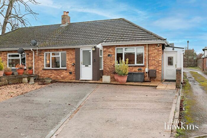 2 Bedroom Semi-Detached Bungalow For Sale In Horsebrook Park, Calne, SN11