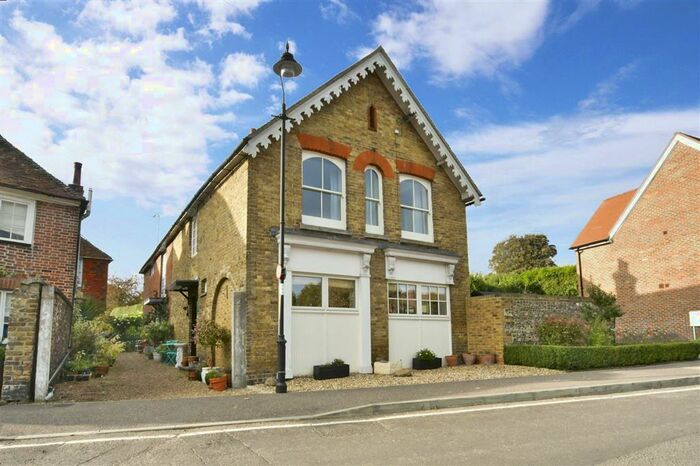 3 Bedroom Semi-Detached House For Sale In Chequers Hill, Doddington, Sittingbourne, Kent, ME9