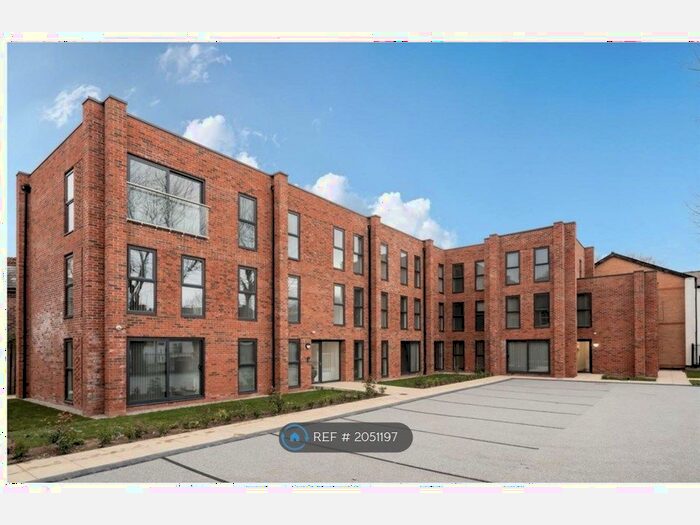 2 Bedroom Flat To Rent In Walkden Road, Worsley, Manchester, M28