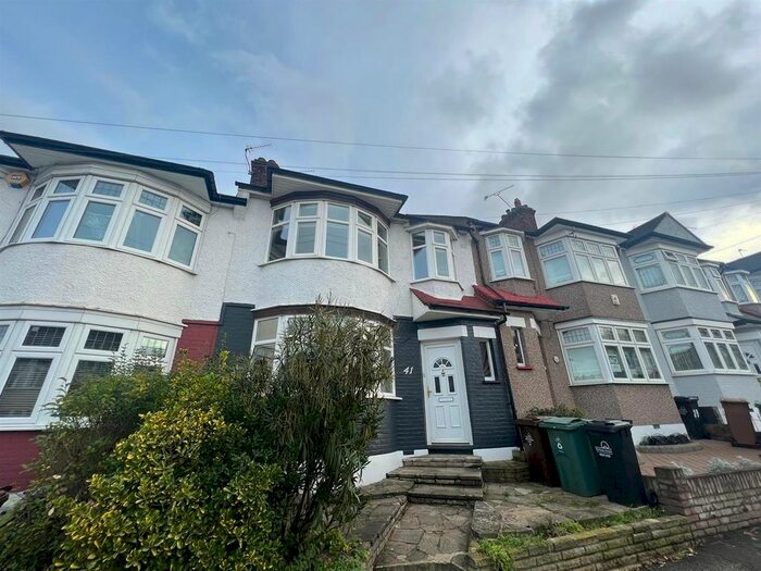 3 Bedroom Property To Rent In Alma Avenue, London, E4