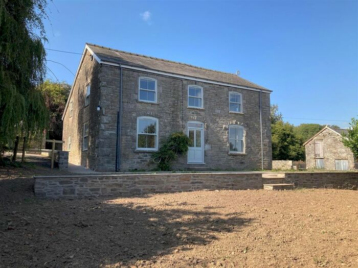 Detached House For Sale In Chapel Farm, Clyro, Powys, HR3