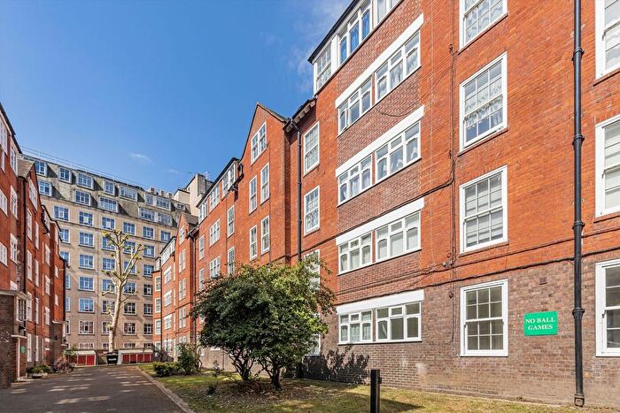 2 Bedroom Flat For Sale In Herbrand Street, Bloomsbury, WC1N
