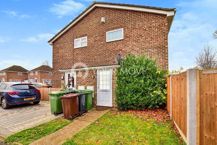 1 Bedroom End Of Terrace House To Rent In Timbertops, Lords Wood, Chatham, Kent ME5