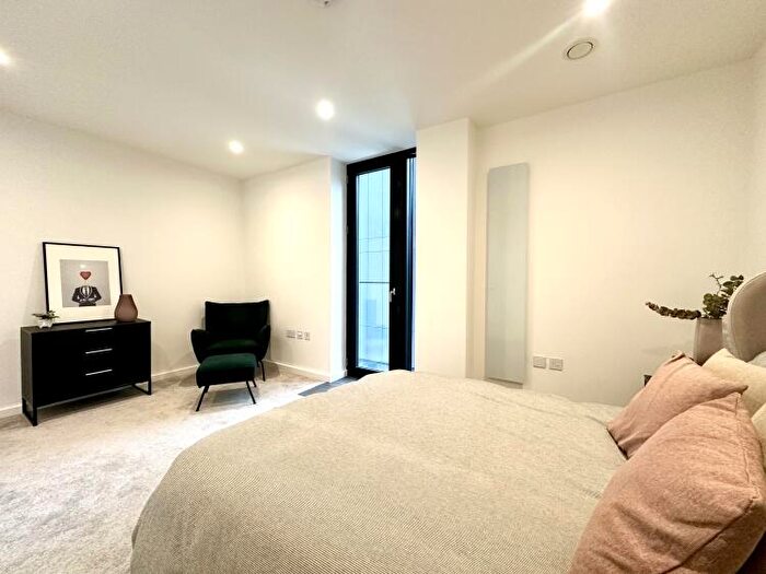2 Bedroom Apartment For Sale In Uptown, Graphene Building Manchester, M3