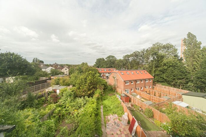 5 Bedroom Terraced House To Rent In Ravensbourne Park, London, SE6