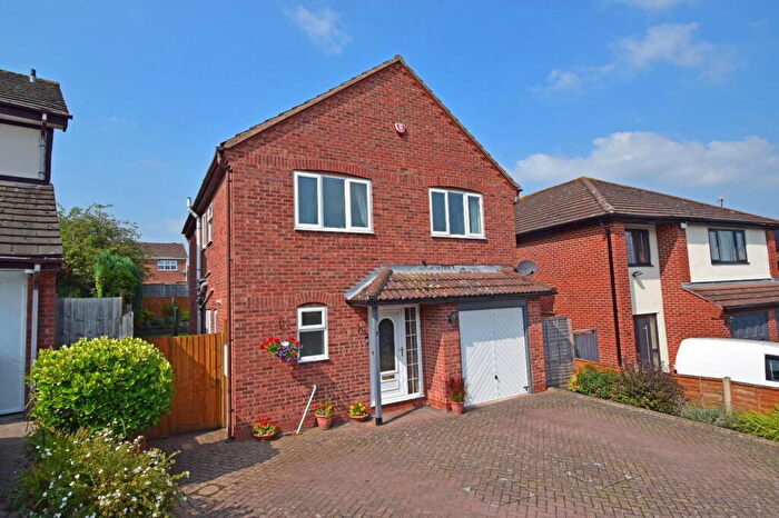 4 Bedroom Detached House For Sale In Nailers Close, Stoke Heath, Bromsgrove, Worcestershire, B60