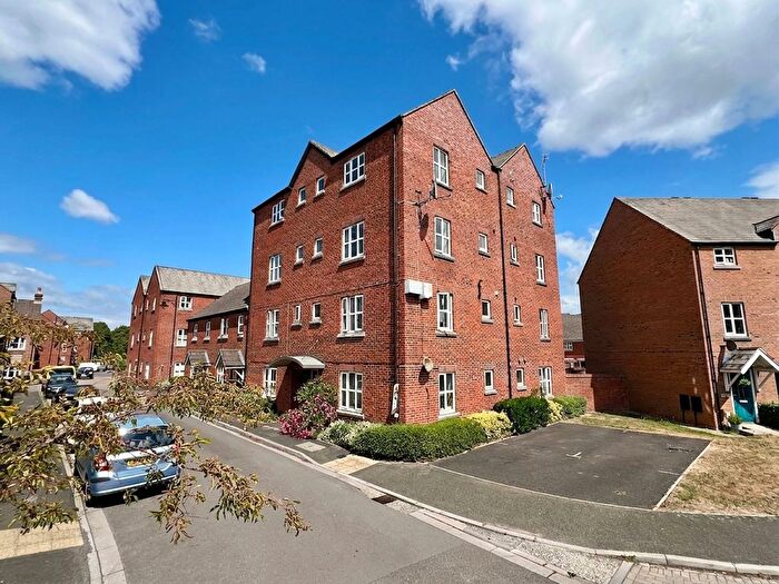 2 Bedroom Flat To Rent In Massingham Park, Taunton, TA2