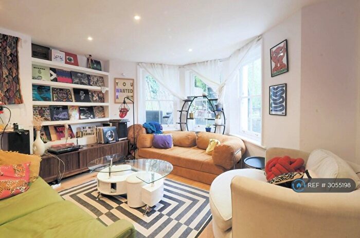 2 Bedroom Flat To Rent In Mowbray Road, London, NW6