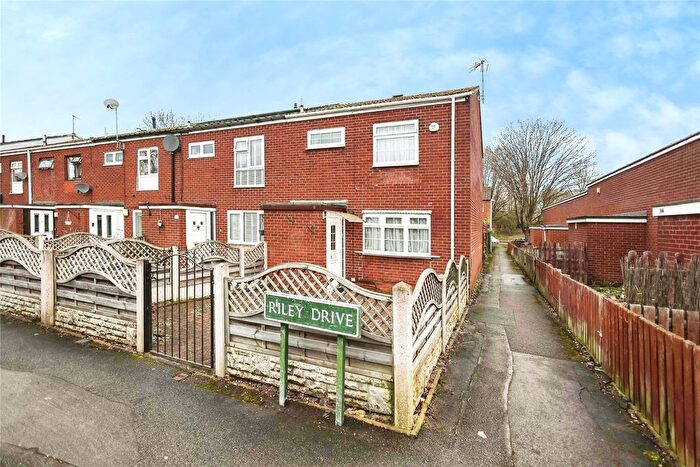 3 Bedroom End Terrace House For Sale In Riley Drive, Birmingham, West Midlands, B36