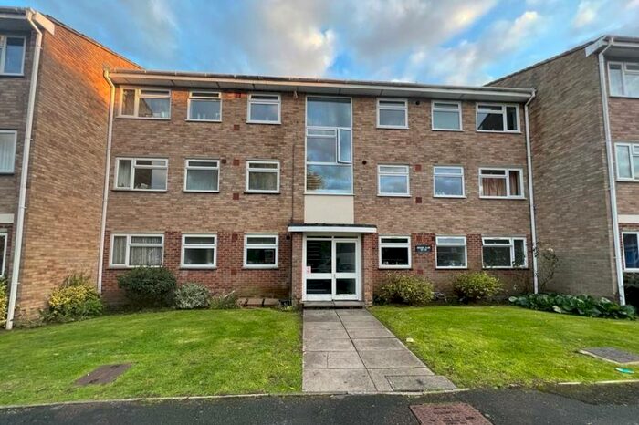 2 Bedroom Apartment To Rent In Guildford, GU1