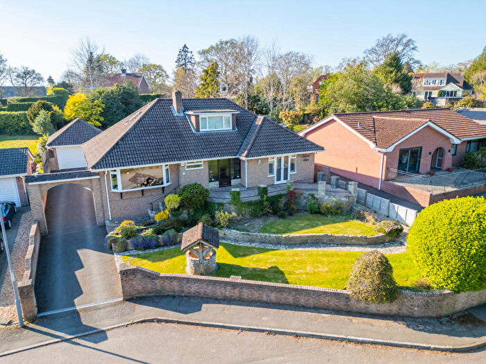 4 Bedroom Detached House For Sale In Highland View Close, Colehill, Wimborne, Dorset, BH21