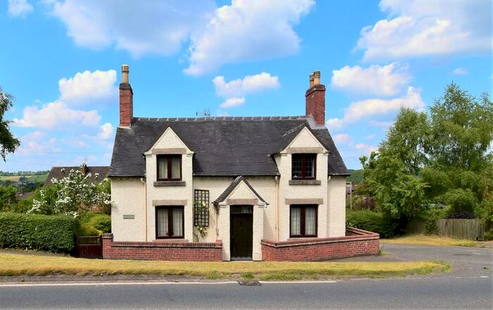 2 Bedroom Detached House For Sale In Clifton Road, Clifton, Ashbourne, DE6