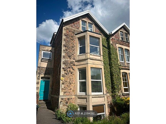 2 Bedroom Flat To Rent In Elliston Road, Bristol, BS6