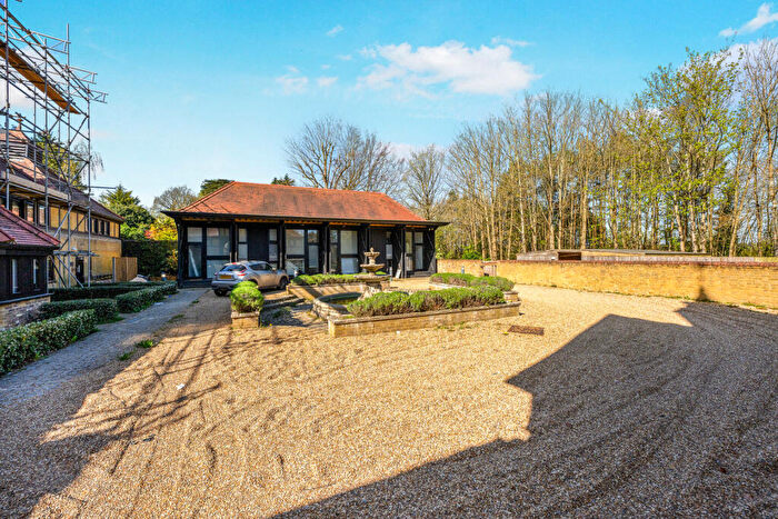 2 Bedroom Barn Conversion To Rent In Cormongers Lane, Nutfield, Redhill, RH1