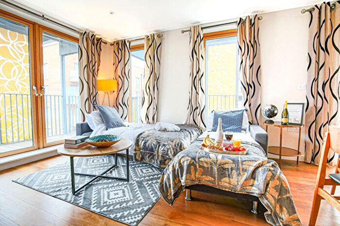 2 Bedroom Flat To Rent In Campbell Park Civil Parish, MK9