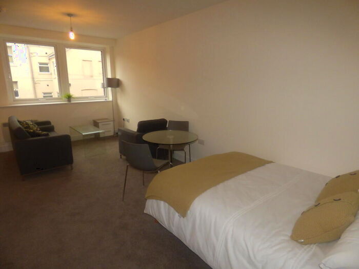 Apartment To Rent In Electra House, SN1