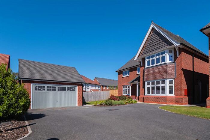 4 Bedroom Detached House For Sale In Albemarle Avenue, Hartford, Cheshire, CW8