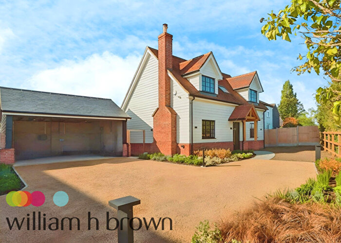4 Bedroom House To Rent In Patching Hall Lane, Broomfield, Chelmsford, CM1