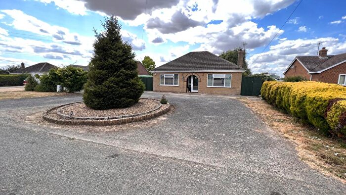 2 Bedroom Detached Bungalow For Sale In Greenways, Jarvis Gate, Sutton St James, Spalding, Lincolnshire, PE12