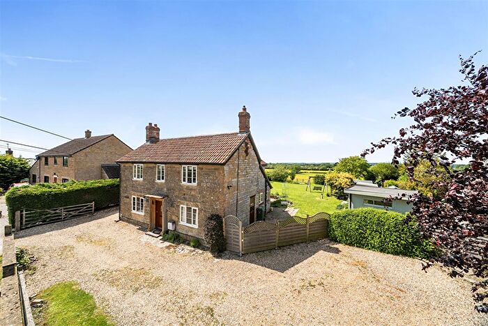 4 Bedroom Detached House For Sale In Martock Road, Long Load, Langport, TA10