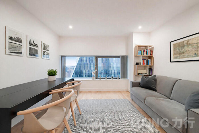 1 Bedroom Apartment For Sale In Marsh Wall, Canary Wharf, E14