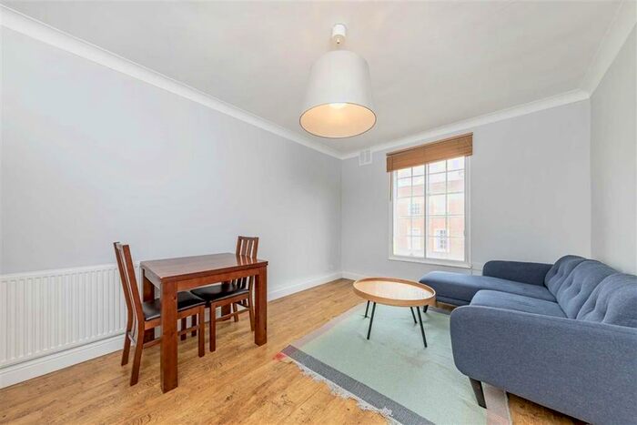 2 Bedroom Flat To Rent In Devonshire Street, London, W1G