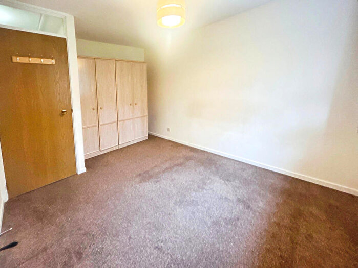 1 Bedroom Apartment For Sale In Truro Drive, Plymouth, PL5