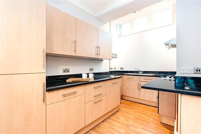 2 Bedroom Flat To Rent In The Oriental, Southampton, SO14