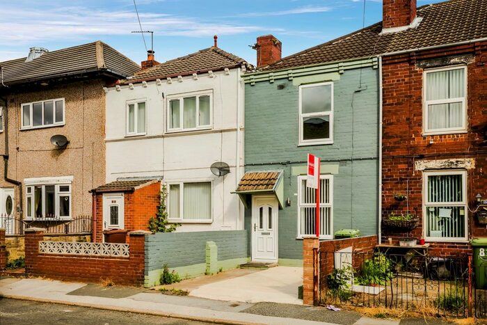 2 Bedroom Terraced House For Sale In Whinney Lane, Streethouse, Pontefract, West Yorkshire, WF7