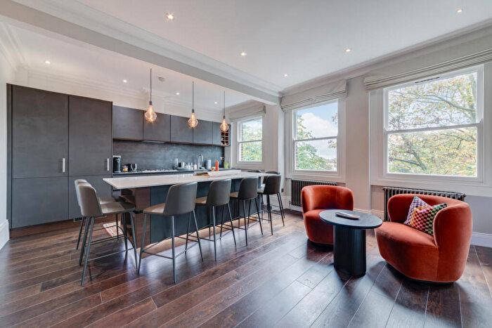 4 Bedroom Flat To Rent In Fellows Road, Swiss Cottage, NW3