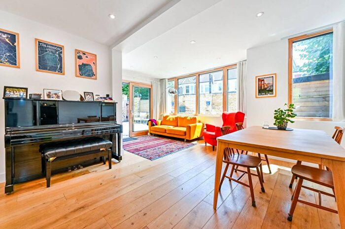 5 Bedroom Terraced House To Rent In Stanmore Road, Harringay, London, N15