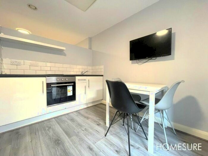 Studio To Rent In Apartment Fox Street Village, - Fox Street, BG05