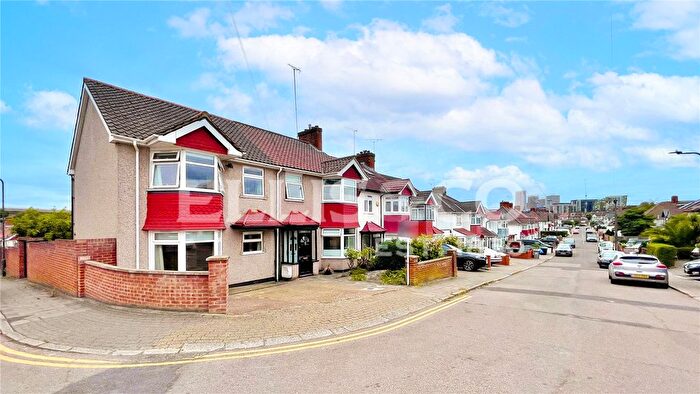6 Bedroom End Of Terrace House For Sale In Nettleden Avenue, Wembley, HA9