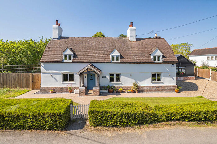 5 Bedroom Cottage For Sale In Layer-de-la-haye, Colchester, Essex, CO2