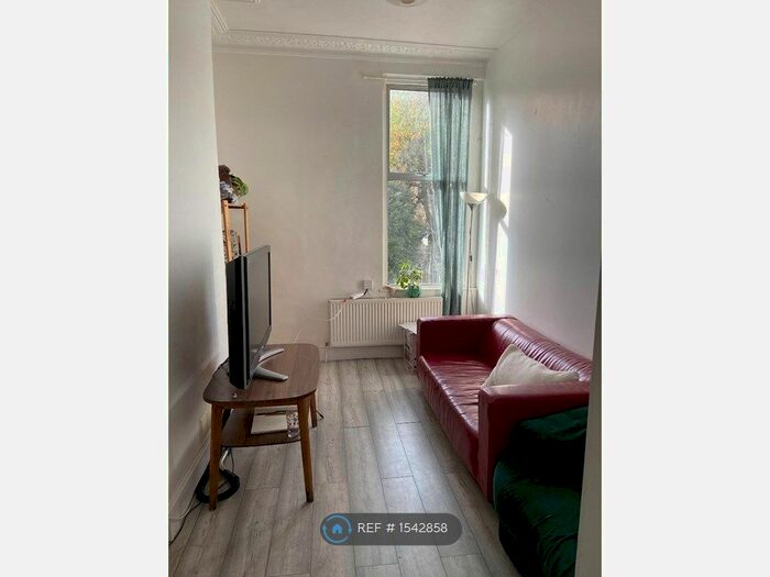 4 Bedroom Maisonette To Rent In Cheltenham Road, Bristol, BS6