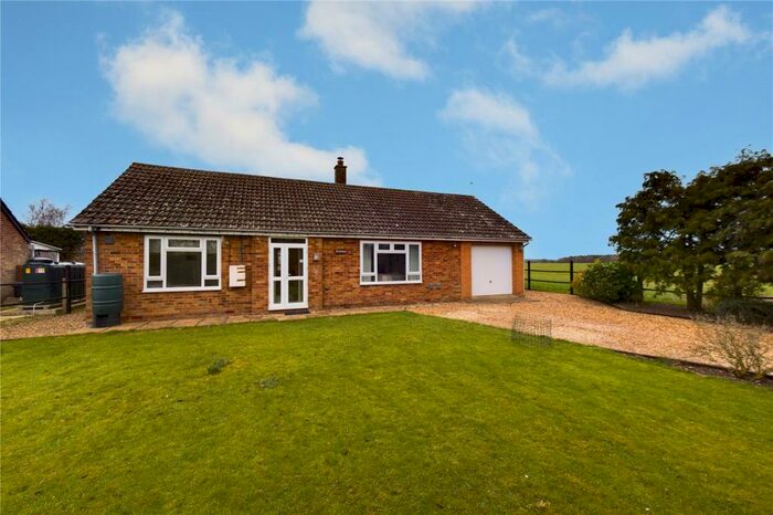 2 Bedroom Bungalow For Sale In Main Street, Upton, Huntingdon, Cambridgeshire, PE28