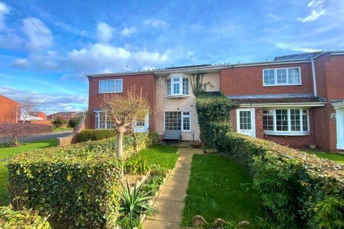 2 Bedroom Property To Rent In Rockingham Grove, Nottingham, NG13