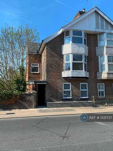 1 Bedroom Flat To Rent In High Wycombe, London, HP11