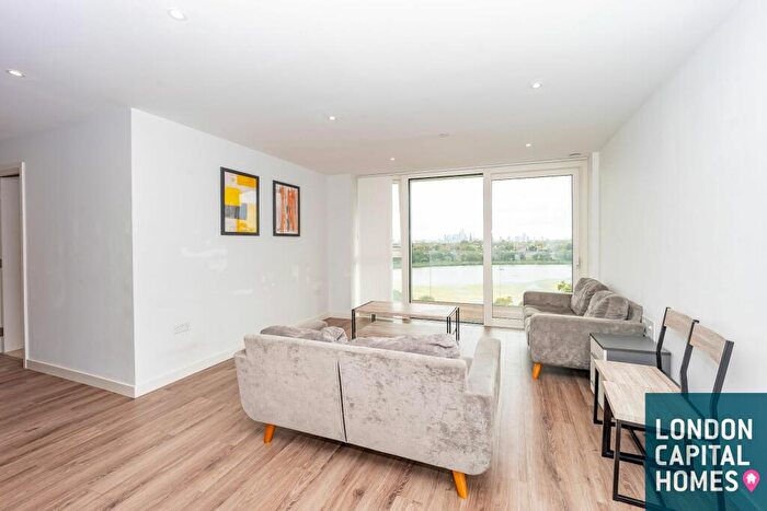 2 Bedroom Apartment To Rent In Skylark Point, Newnton Close, London, N4
