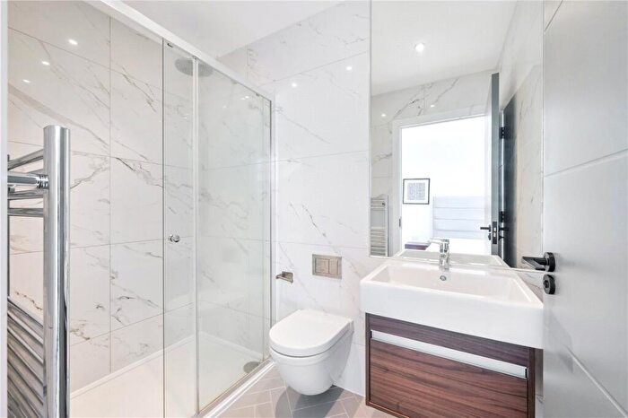 4 Bedroom Terraced House To Rent In Three Colt Street, London, E14