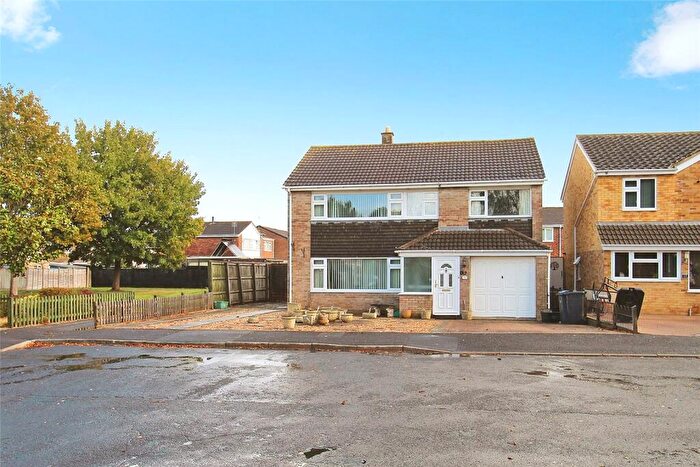 4 Bedroom Detached House For Sale In Kenwood Close, Trowbridge, BA14