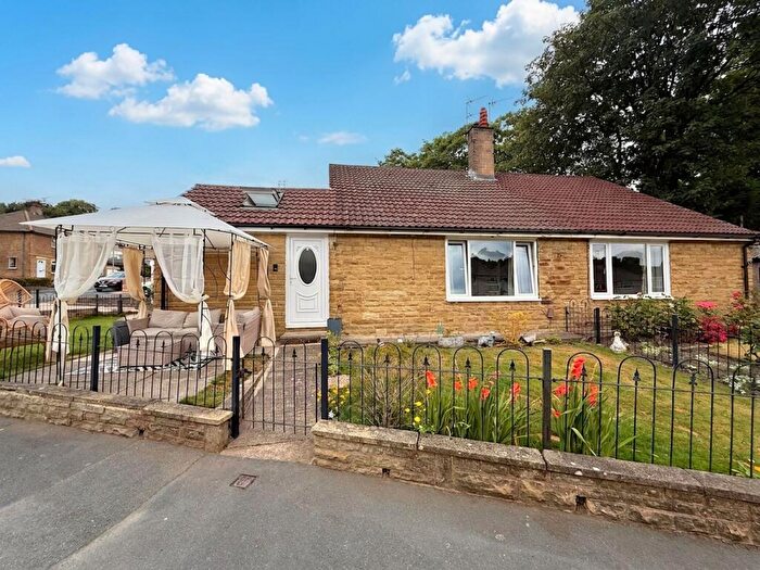 2 Bedroom Semi-Detached Bungalow For Sale In Meadow Lane, Halifax, HX3