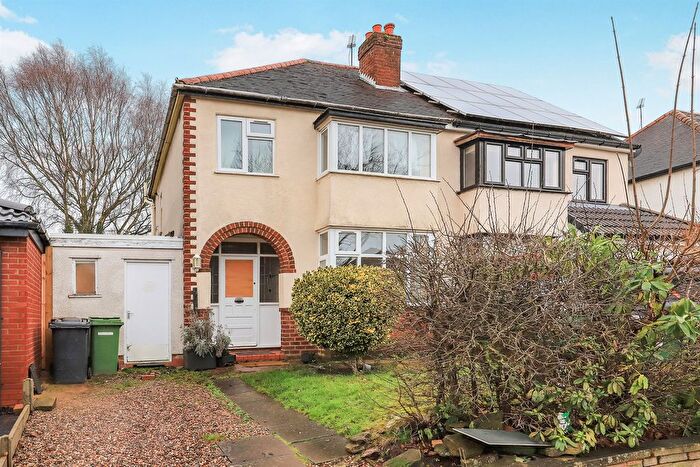 3 Bedroom Semi Detached House For Sale In Canterbury Road, Penn, Wolverhampton, WV4