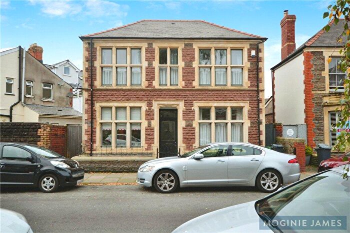 4 Bedroom Detached House For Sale In Lochaber Street, Roath, Cardiff, CF24